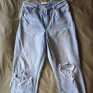 Abercrombie & Fitch The Mom High Rise Jean — Curve Love — Size 30/10 — Distresse